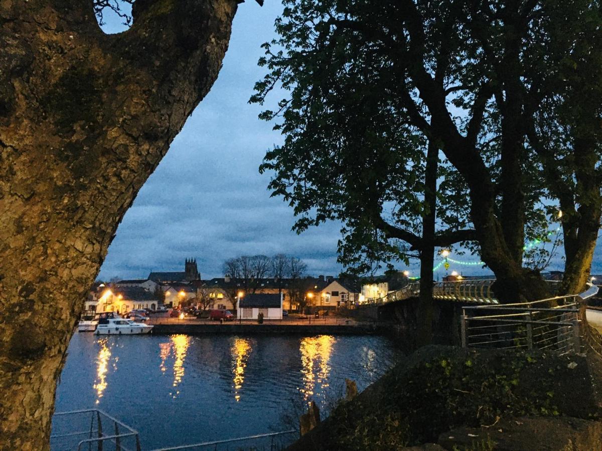 A Room In Central Park Apts Carrick on Shannon Εξωτερικό φωτογραφία
